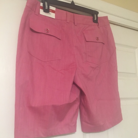 NWT Rafaella classic fit form+function shorts - Picture 2 of 6